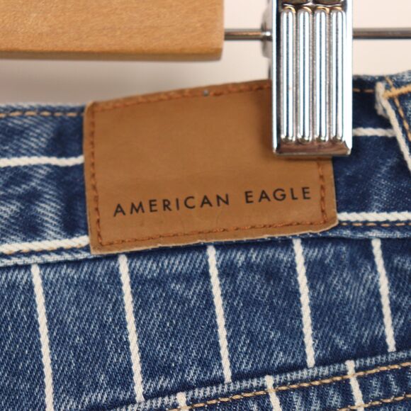 American Eagle Pin Stripe Blue Mom Jean High Rise Tapered Leg Size 4 - Picture 3 of 5